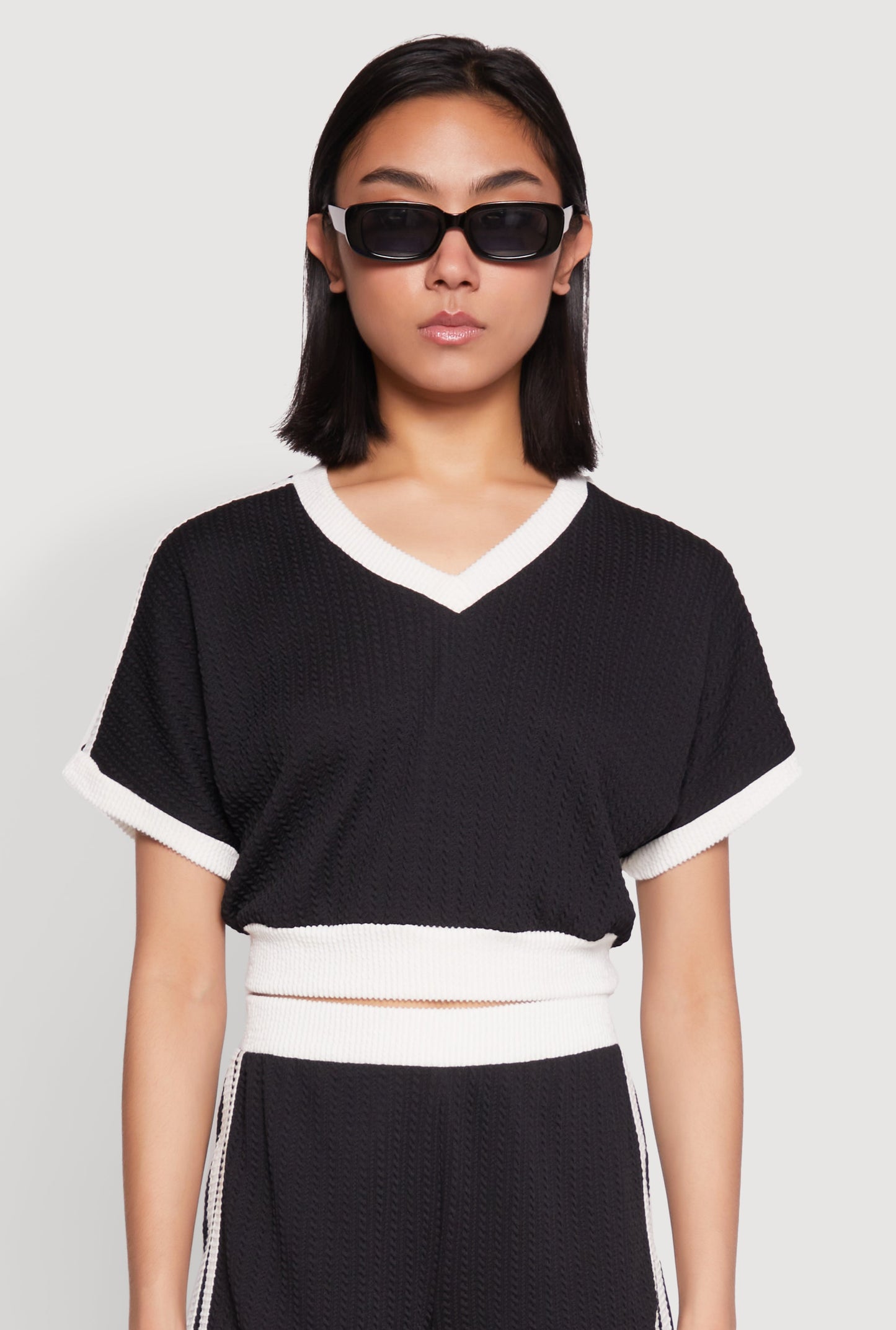 Contrast Trim Crop Top